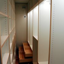 (2007-01) Begehbarer Kleiderschrank 059