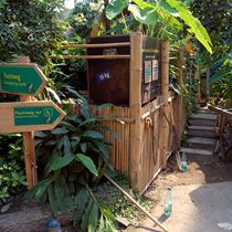 (2011-01) Zoo Leipzig Holzbau Gondwanaland 058