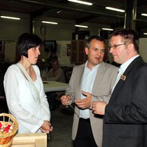 (2011-05) Eröffnung neue Werkstatt 113  - Spendenbox für Bärenherz 