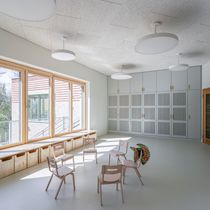 (2026-08) SOS-Kinderzentrum Leipzig - Kita (9)
Irlenbusch von Hantelmann Architekten
Fotograf: Johannes Ernst