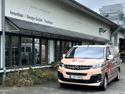 Neu in unserem Fuhrpark: Zwei vollelektrische Opel Vivaro